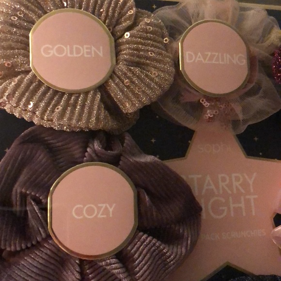 Sophi Starry Night 8-Piece Scrunchie Set - Picture 3 of 6